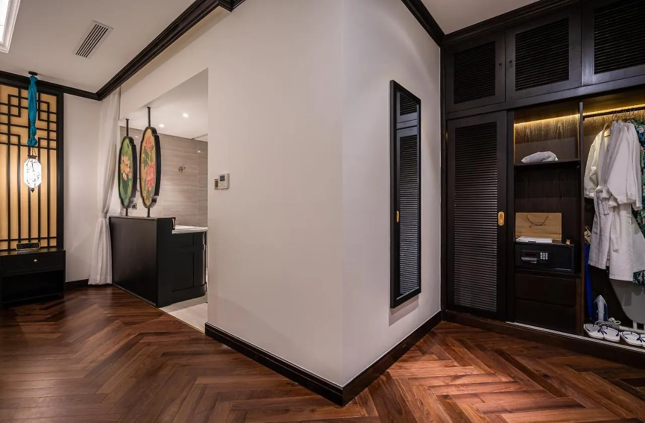 Potique Hotel Nha Trang 5*,